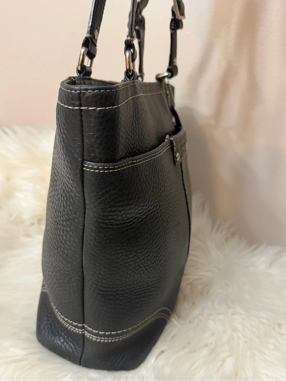Coach Black Pebbled Leather Buckle-Accent Tote:F18089